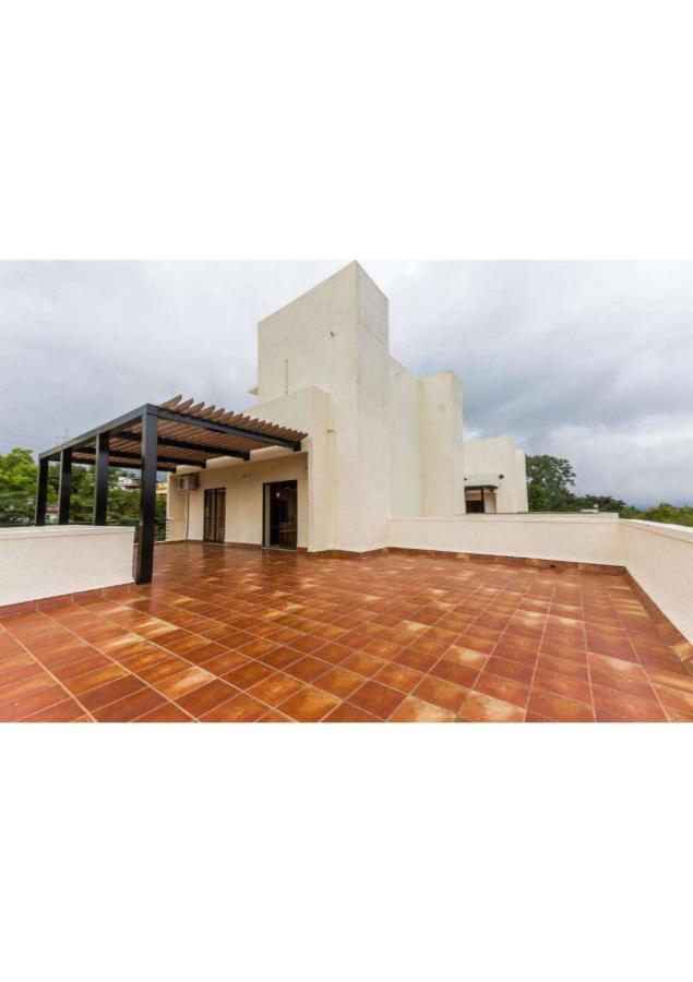Red Lotus Villa 5Bhk Лонавала Экстерьер фото